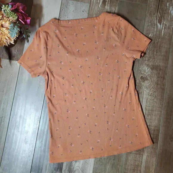 Old Navy Ribbed Floral Casual Boho Tee Shirt Top Size Large - Picture 11 of 11